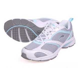 經(jīng)典運(yùn)動(dòng)鞋履，李寧ARHE016-2跑步鞋批發(fā)指南